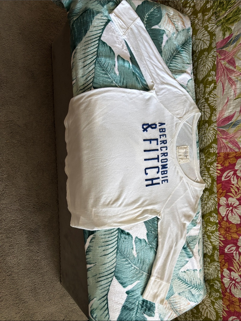 Abercrombie & Fitch top